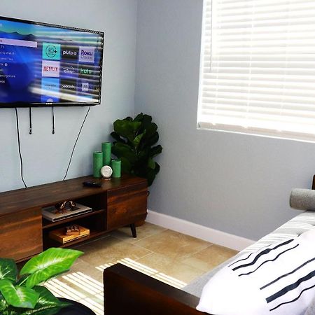 Luxury Studio Suite Close To Tampa Airport Exterior foto